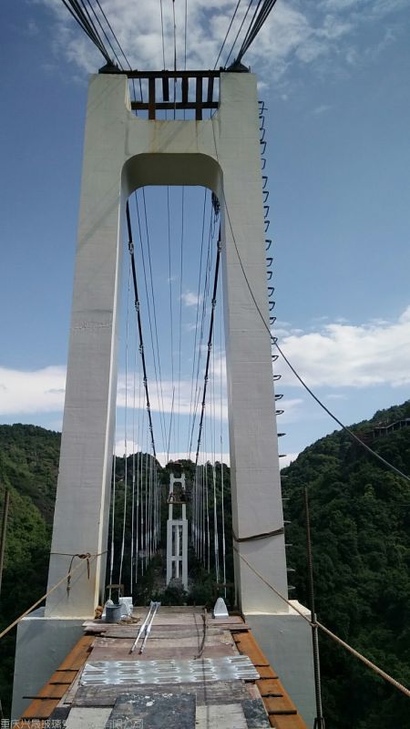 廣東省平遠縣大河背玻璃懸索橋項目